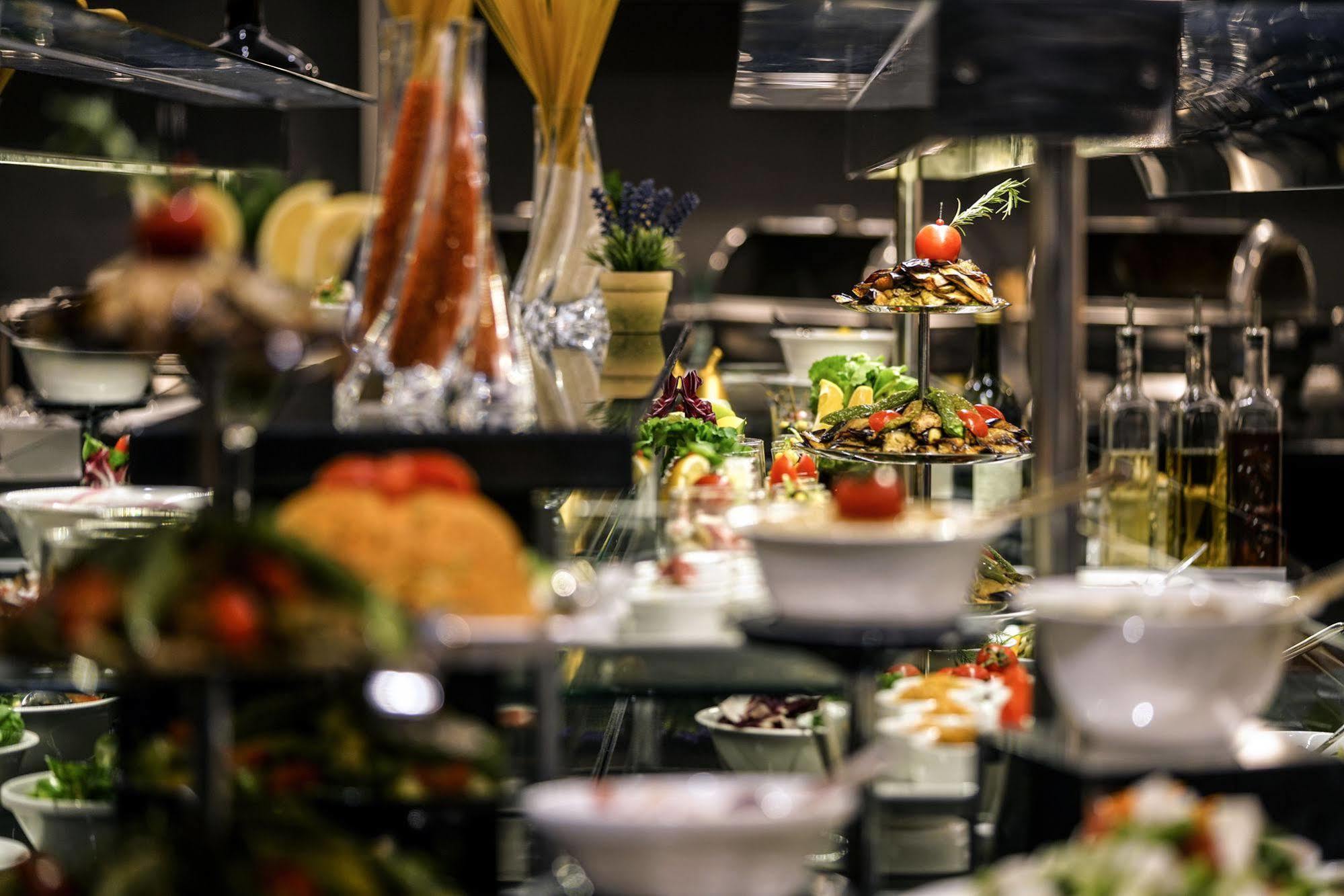 Hilton Garden Inn Эскишехир Экстерьер фото